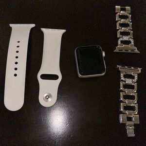 Series 3 Apple Watch 38MM Silver